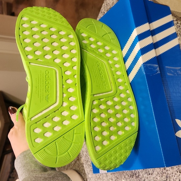 Women's Adidas Originals NMD_R1 - Picture 10 of 11